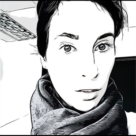 Meet your Posher, Stacia - Picture 1 of 1